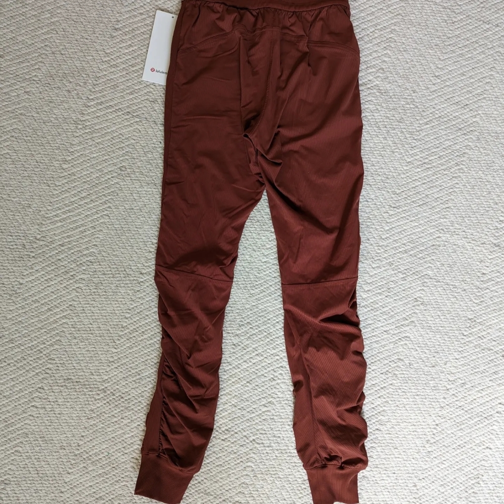 Lululemon NWT Beyond the Studio Jogger